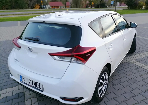 Toyota Auris cena 56900 przebieg: 103500, rok produkcji 2018 z Łańcut małe 352